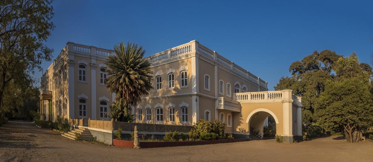 Royal Oasis Hotel Wankaner Exterior foto